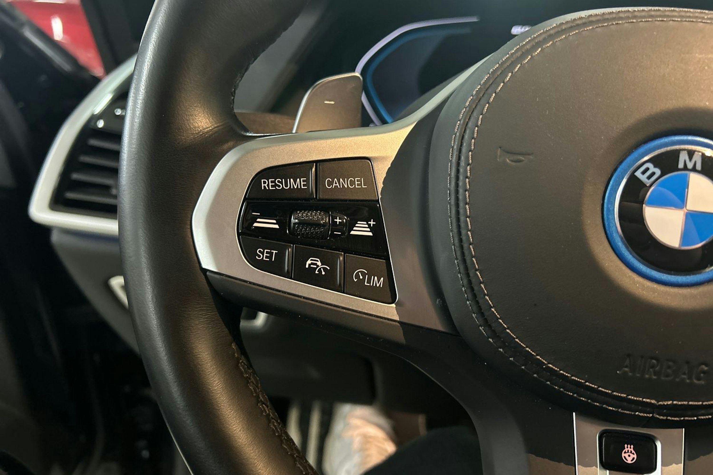 Musta BMW X5 2022 kuva 17.