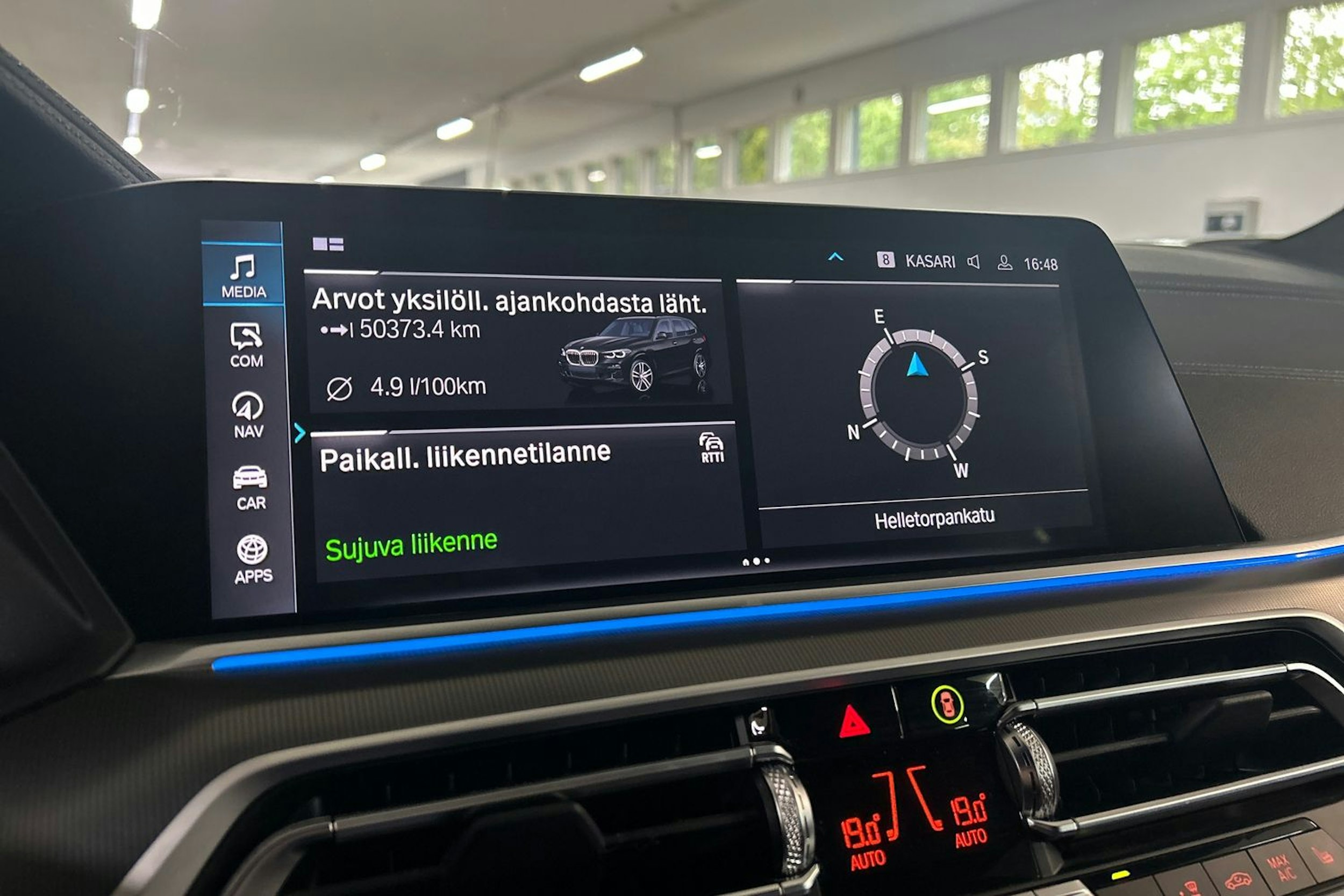 Musta BMW X5 2022 kuva 21.