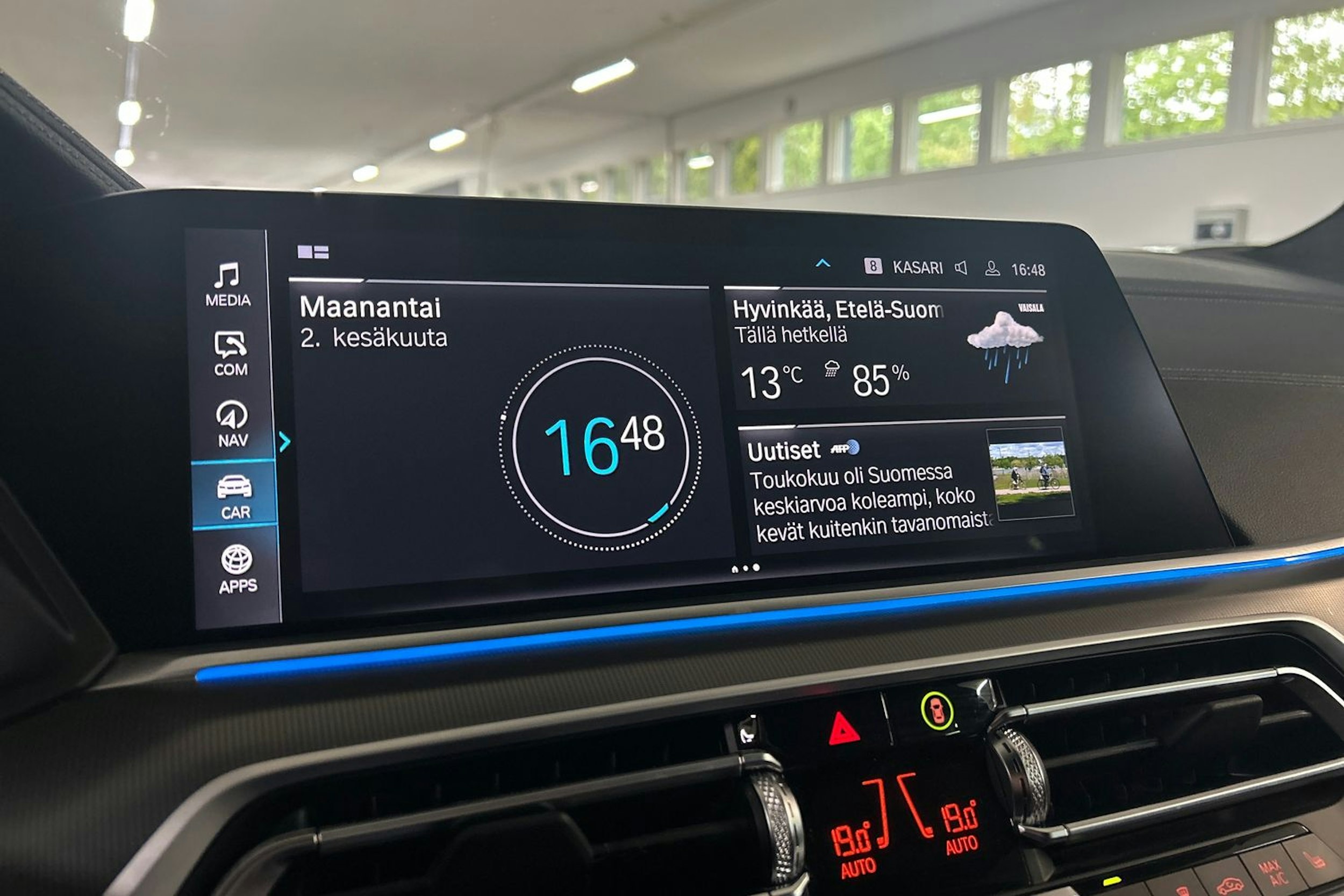 Musta BMW X5 2022 kuva 22.