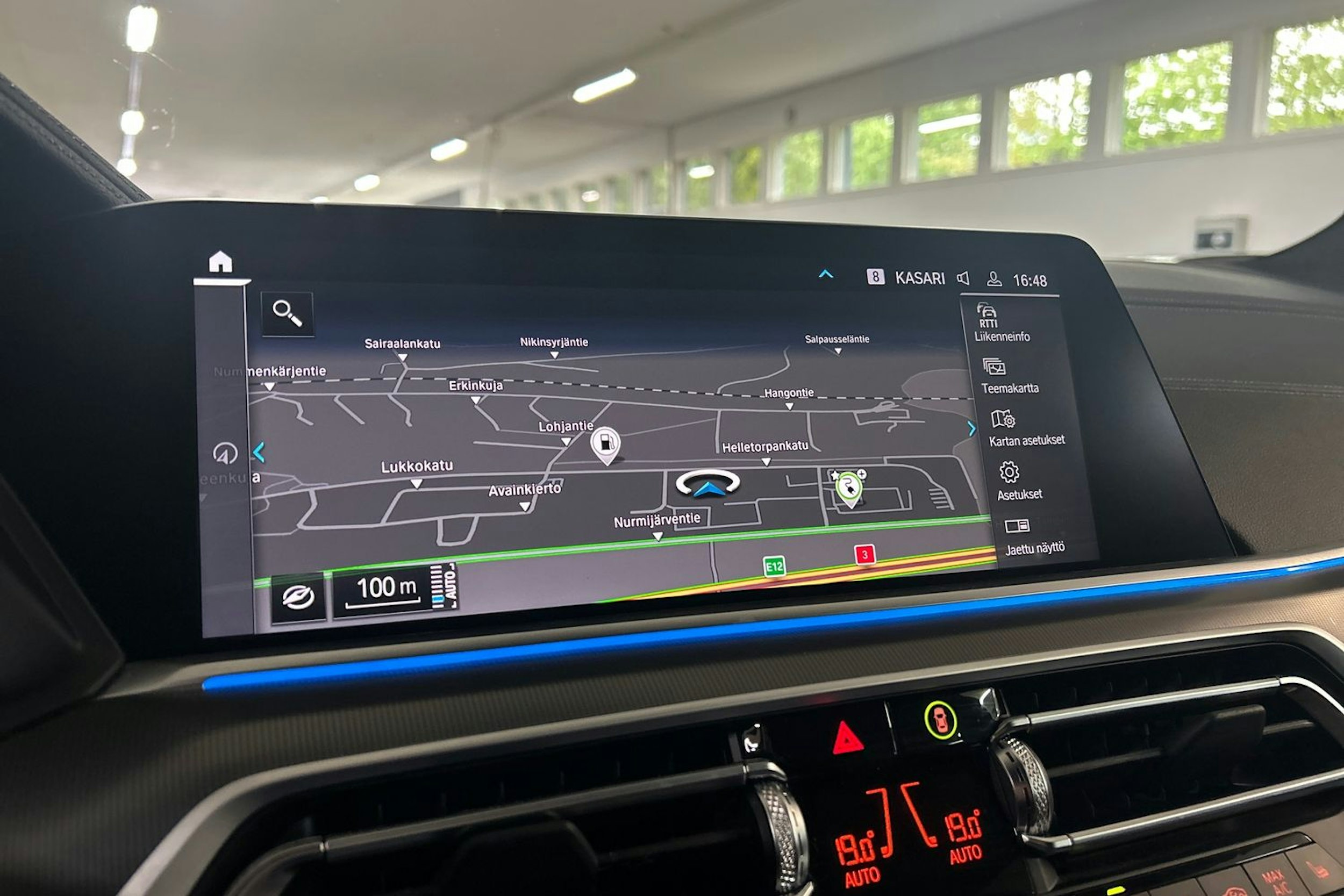 Musta BMW X5 2022 kuva 23.