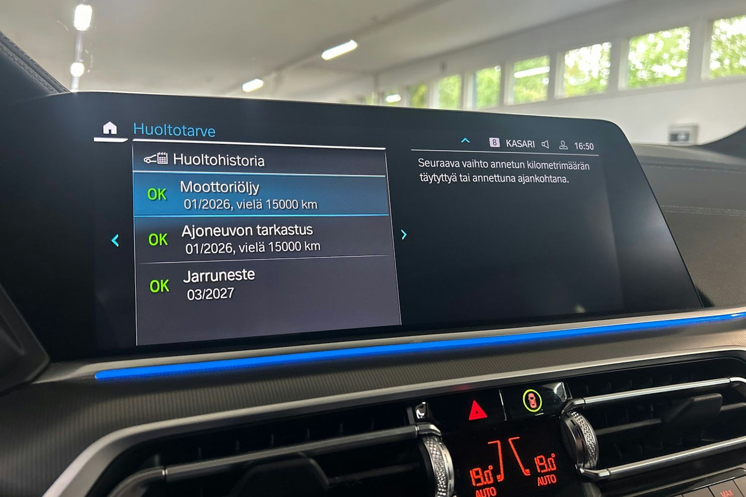 Musta BMW X5 2022 kuva 25.