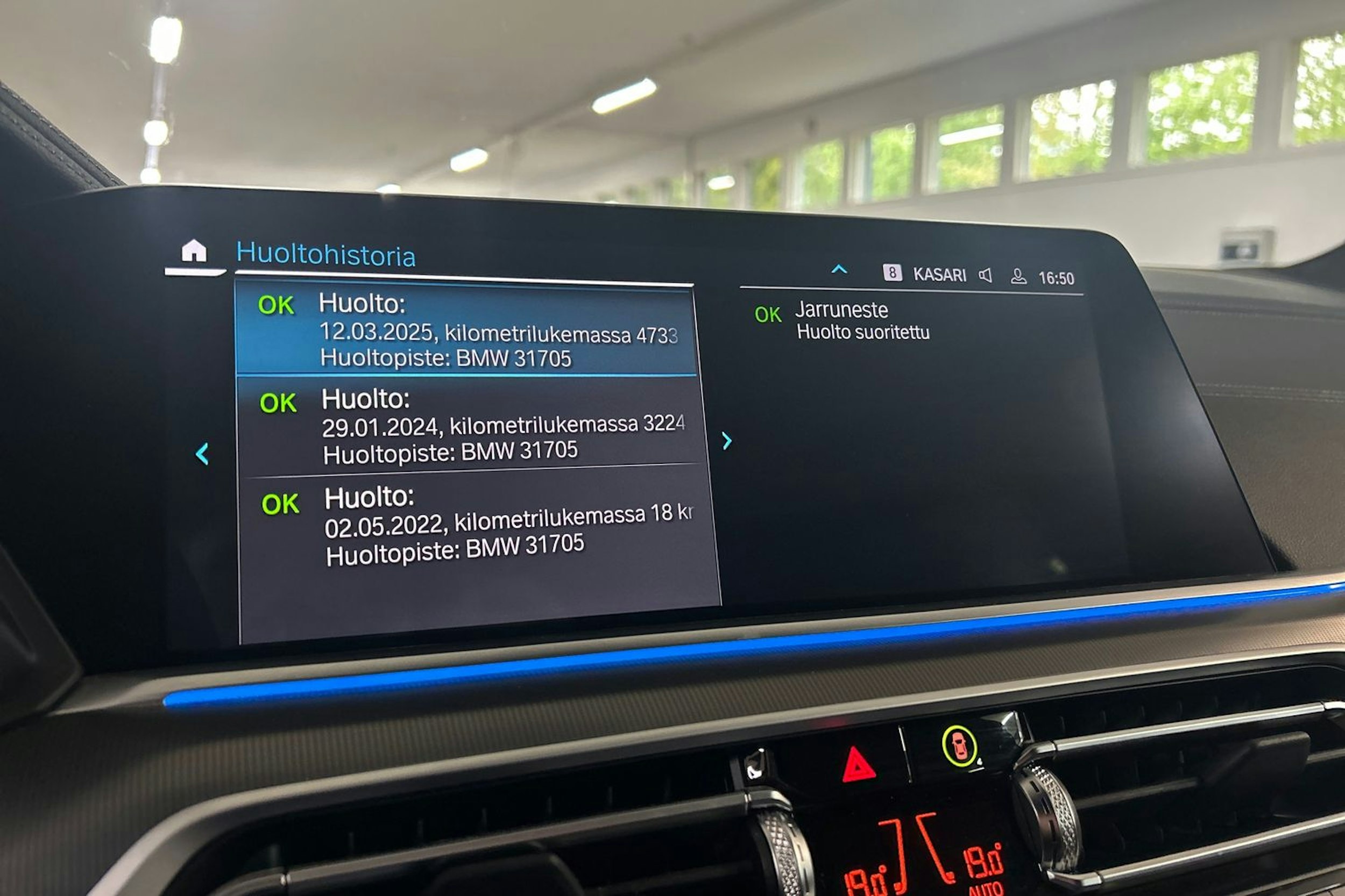 Musta BMW X5 2022 kuva 26.