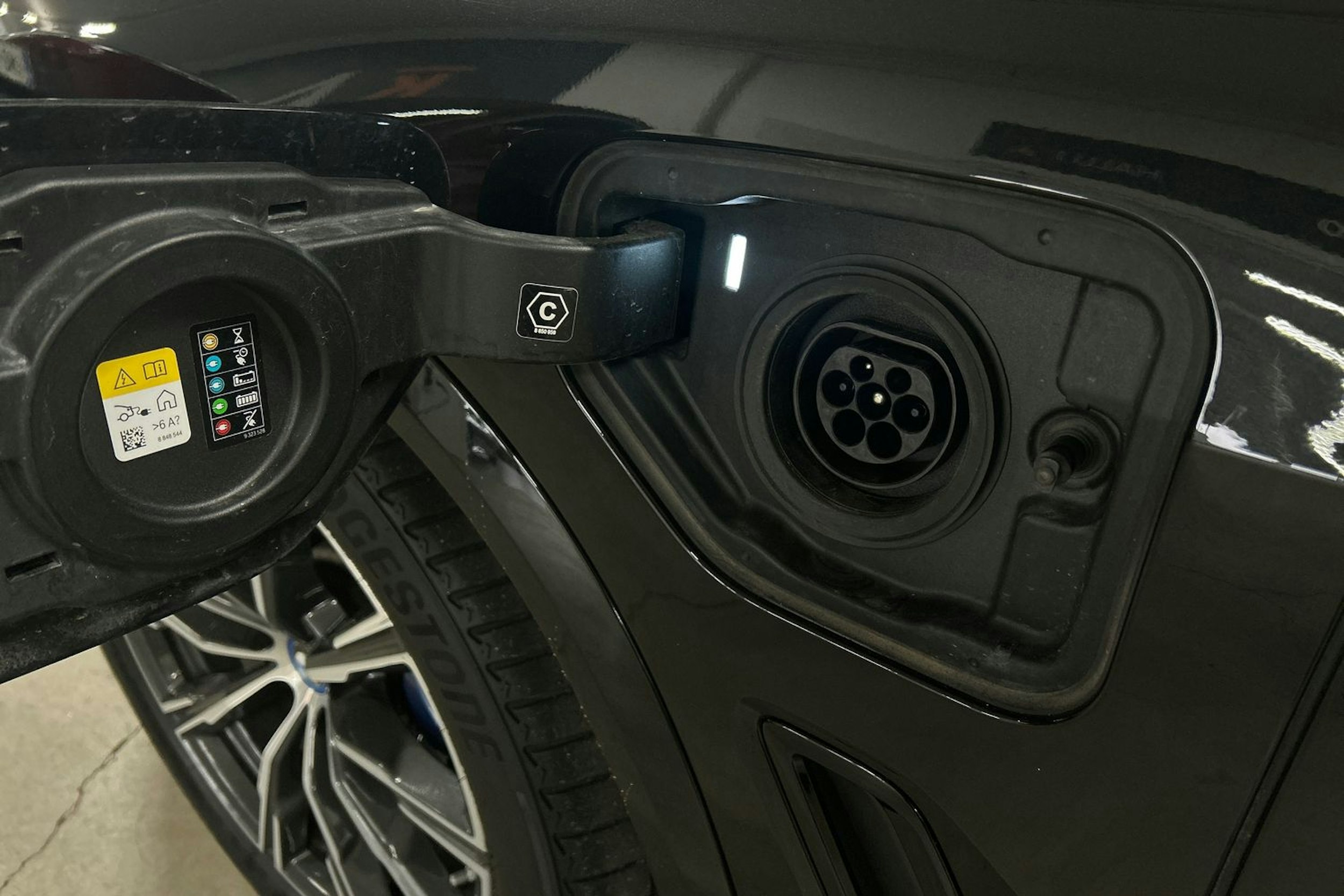 Musta BMW X5 2022 kuva 38.