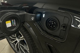 Musta BMW X5 2022 kuva 38.