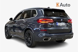 harmaa BMW X5 2022 kuva 2.