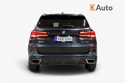 harmaa BMW X5 2022 kuva 3.