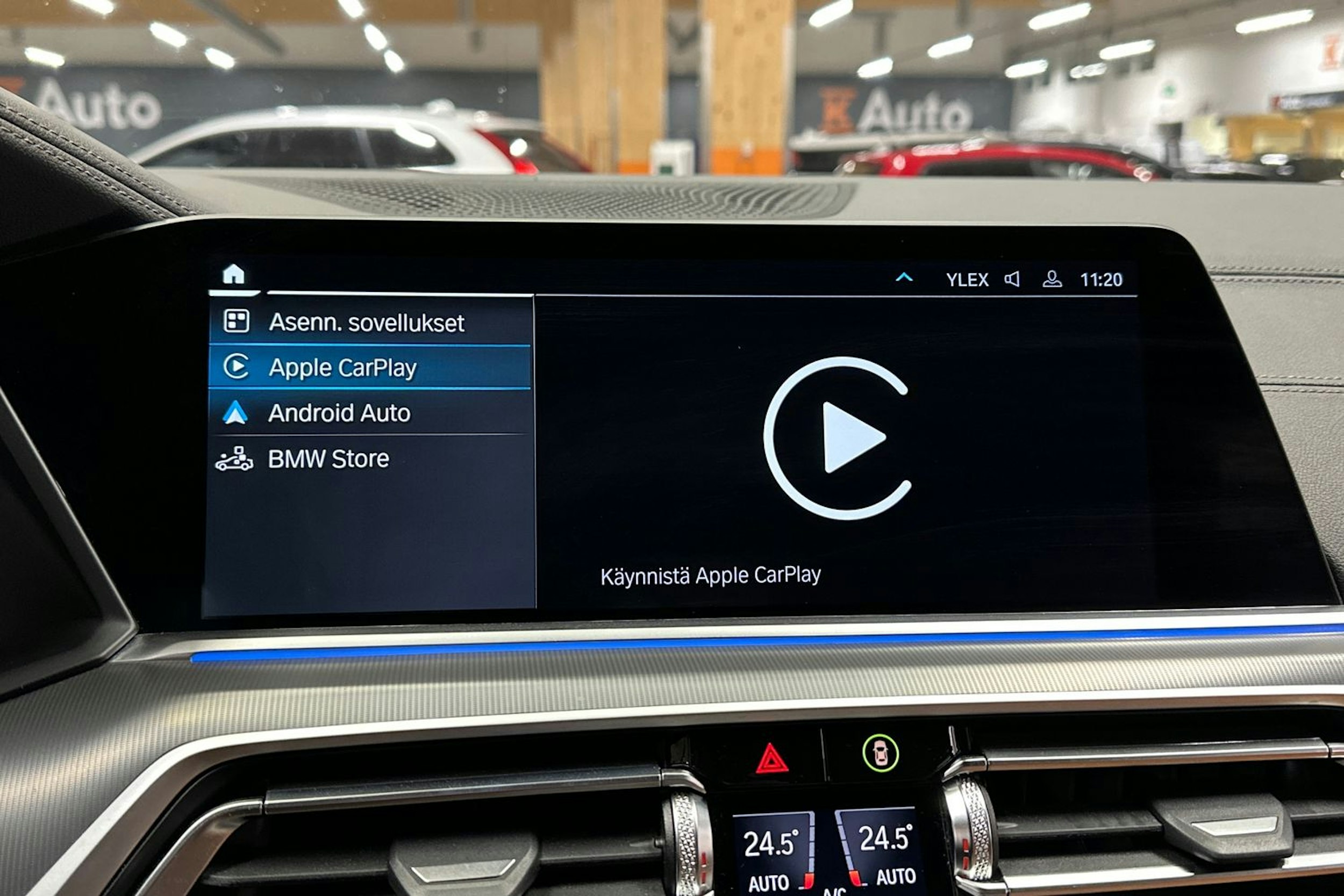 harmaa BMW X5 2022 kuva 21.