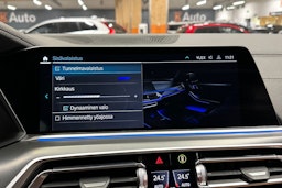 harmaa BMW X5 2022 kuva 23.