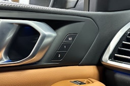 harmaa BMW X5 2022 kuva 33.