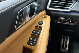 harmaa BMW X5 2022 kuva 34.