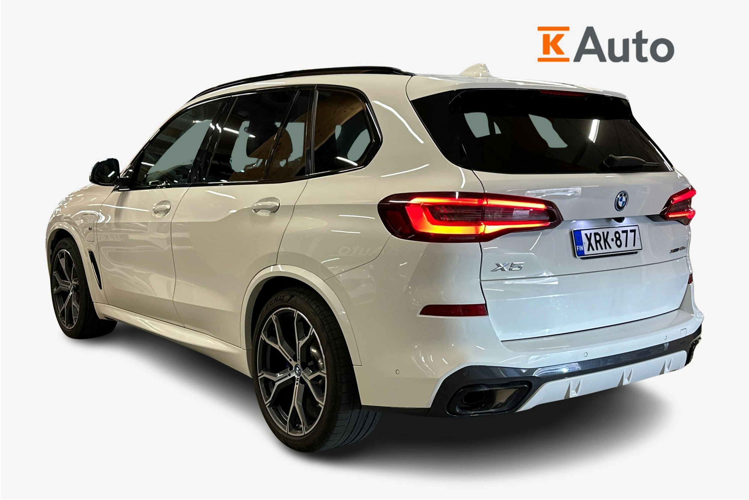 valkoinen BMW X5 2022 kuva 2.