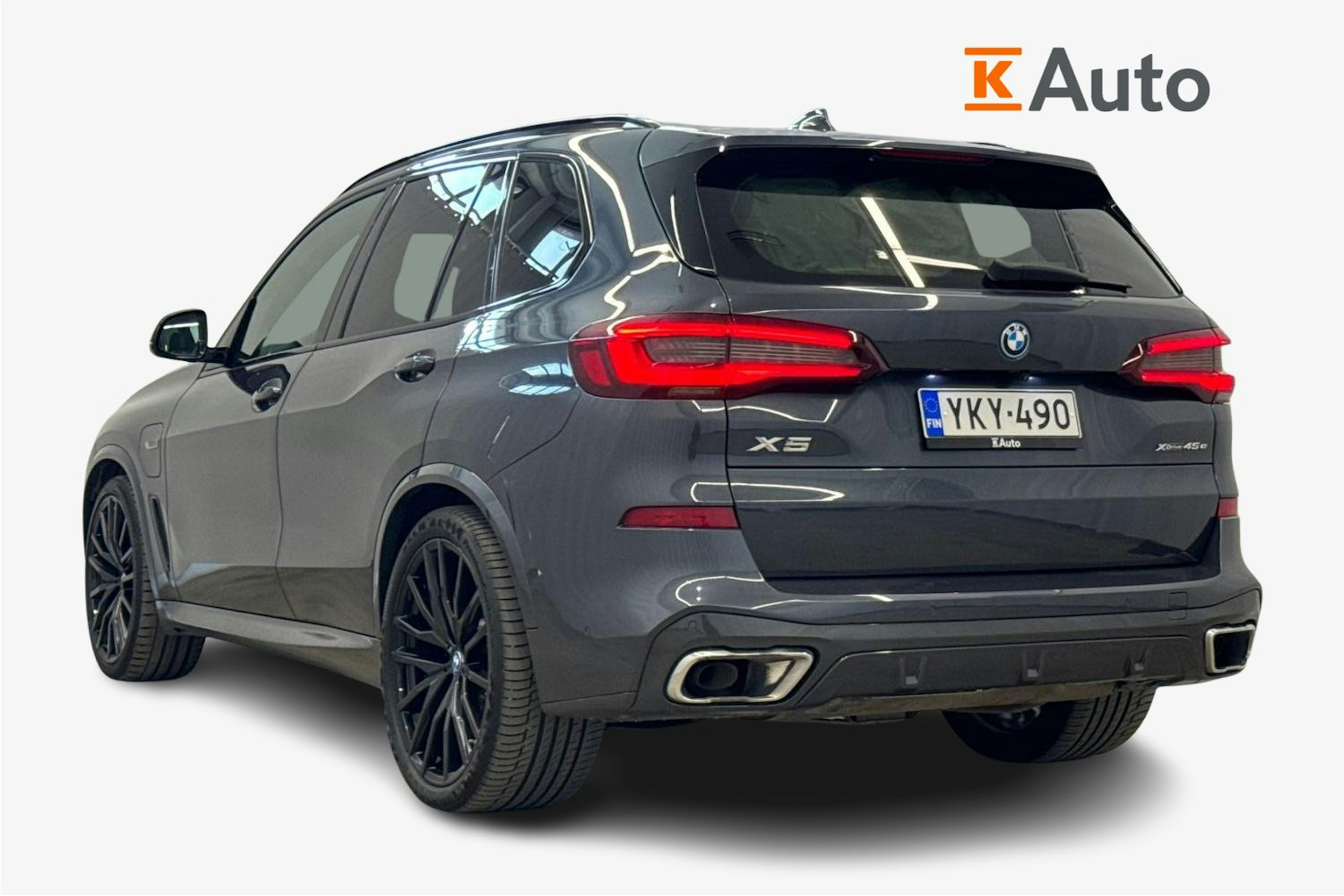 harmaa BMW X5 2022 kuva 2.