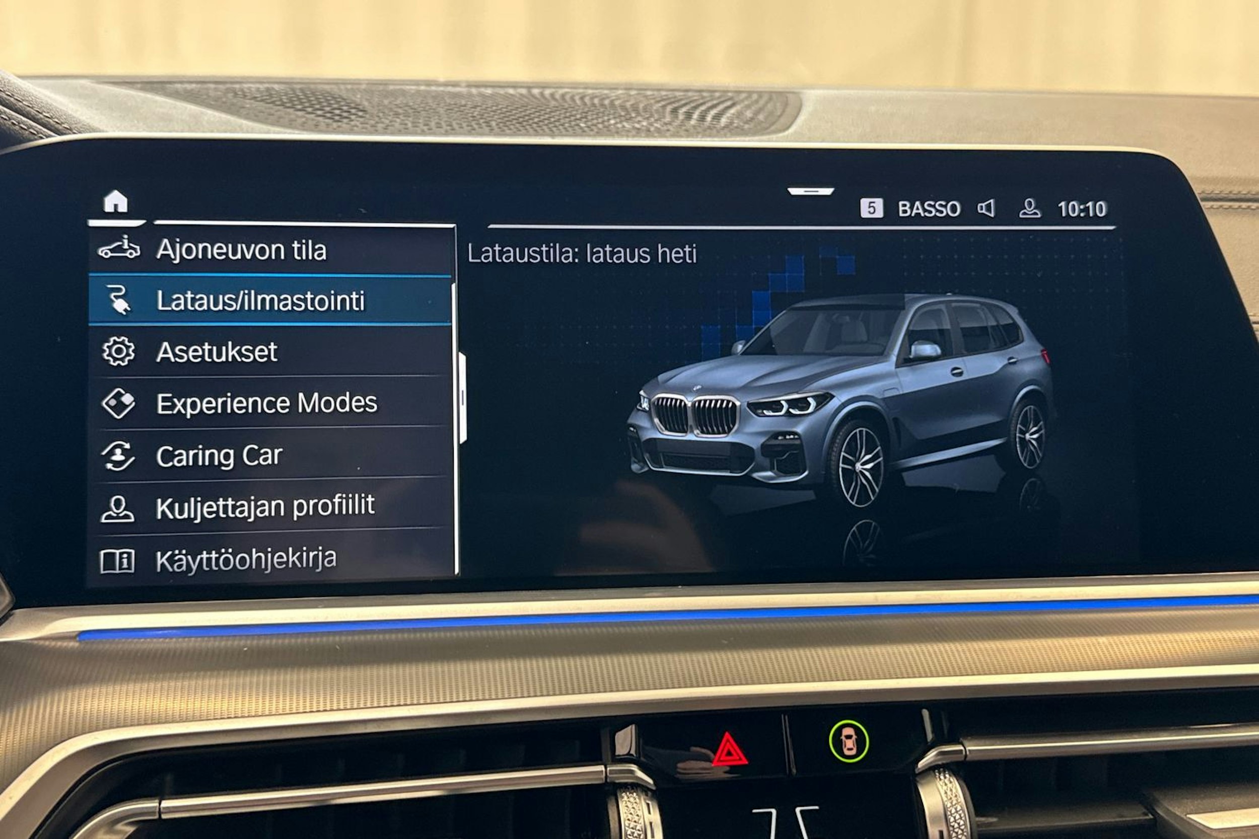 harmaa BMW X5 2022 kuva 18.