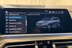 harmaa BMW X5 2022 kuva 18.