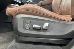 harmaa BMW X5 2022 kuva 26.