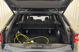 harmaa BMW X5 2022 kuva 27.