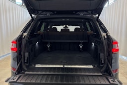 harmaa BMW X5 2022 kuva 28.