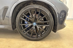 harmaa BMW X5 2022 kuva 33.