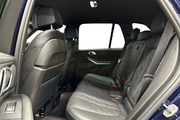 sininen BMW X5 2023 kuva 10.