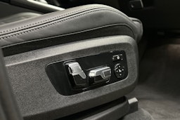 sininen BMW X5 2023 kuva 14.