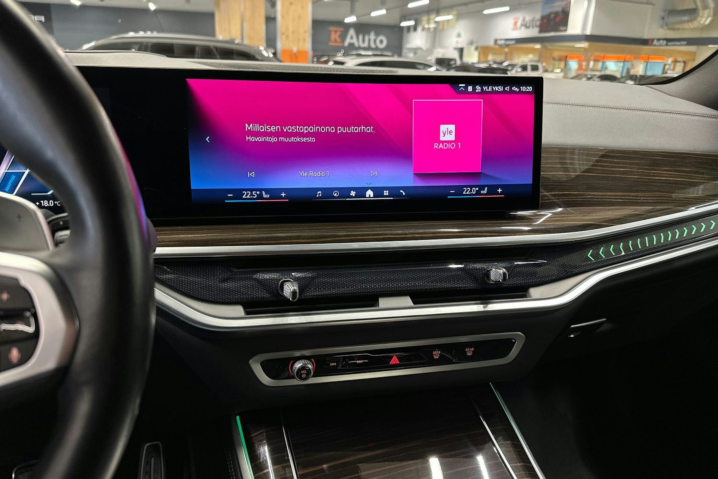 sininen BMW X5 2023 kuva 25.