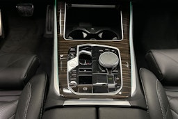 sininen BMW X5 2023 kuva 26.