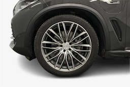 harmaa BMW X5 2023 kuva 11.