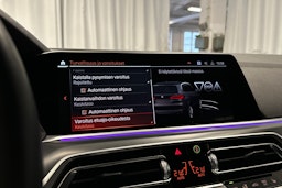 harmaa BMW X5 2023 kuva 23.