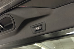 harmaa BMW X5 2023 kuva 35.