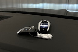 harmaa BMW X5 2023 kuva 38.