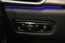valkoinen BMW X5 2023 kuva 26.