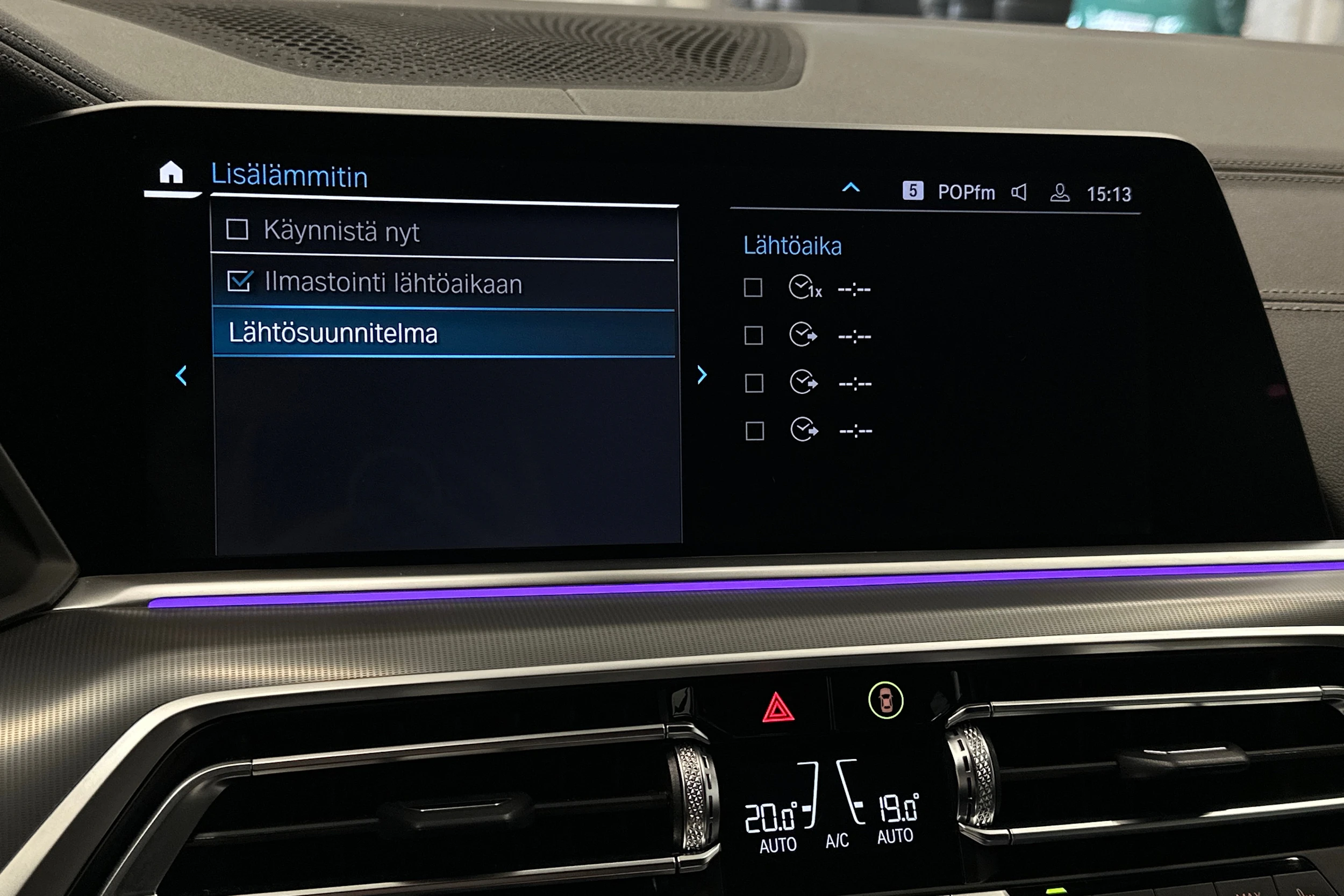 valkoinen BMW X5 2023 kuva 35.