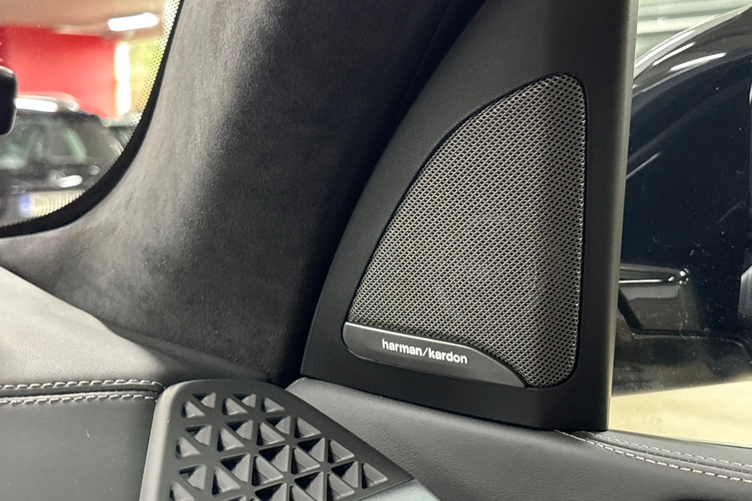 Harmaa BMW X5 2024 kuva 23.