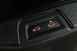 Harmaa BMW X5 2024 kuva 32.