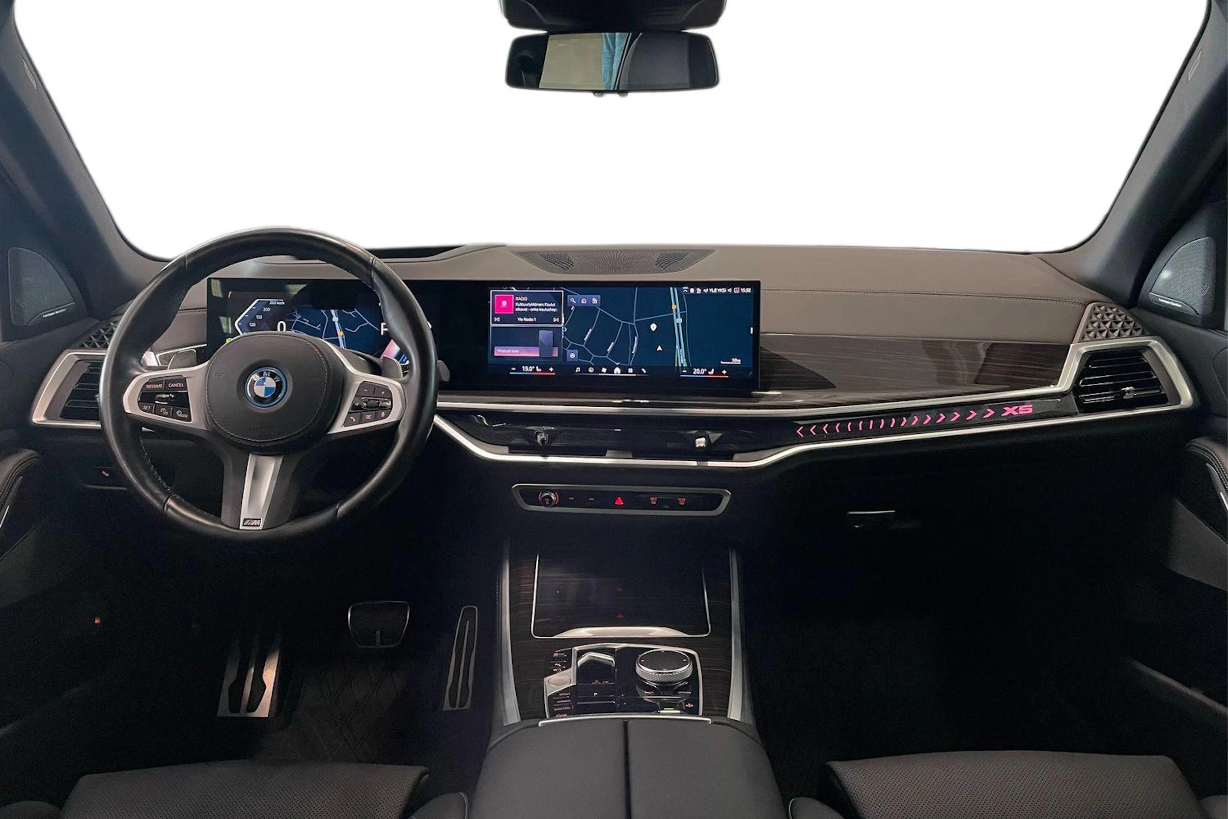 met. punainen BMW X5 2024 kuva 7.