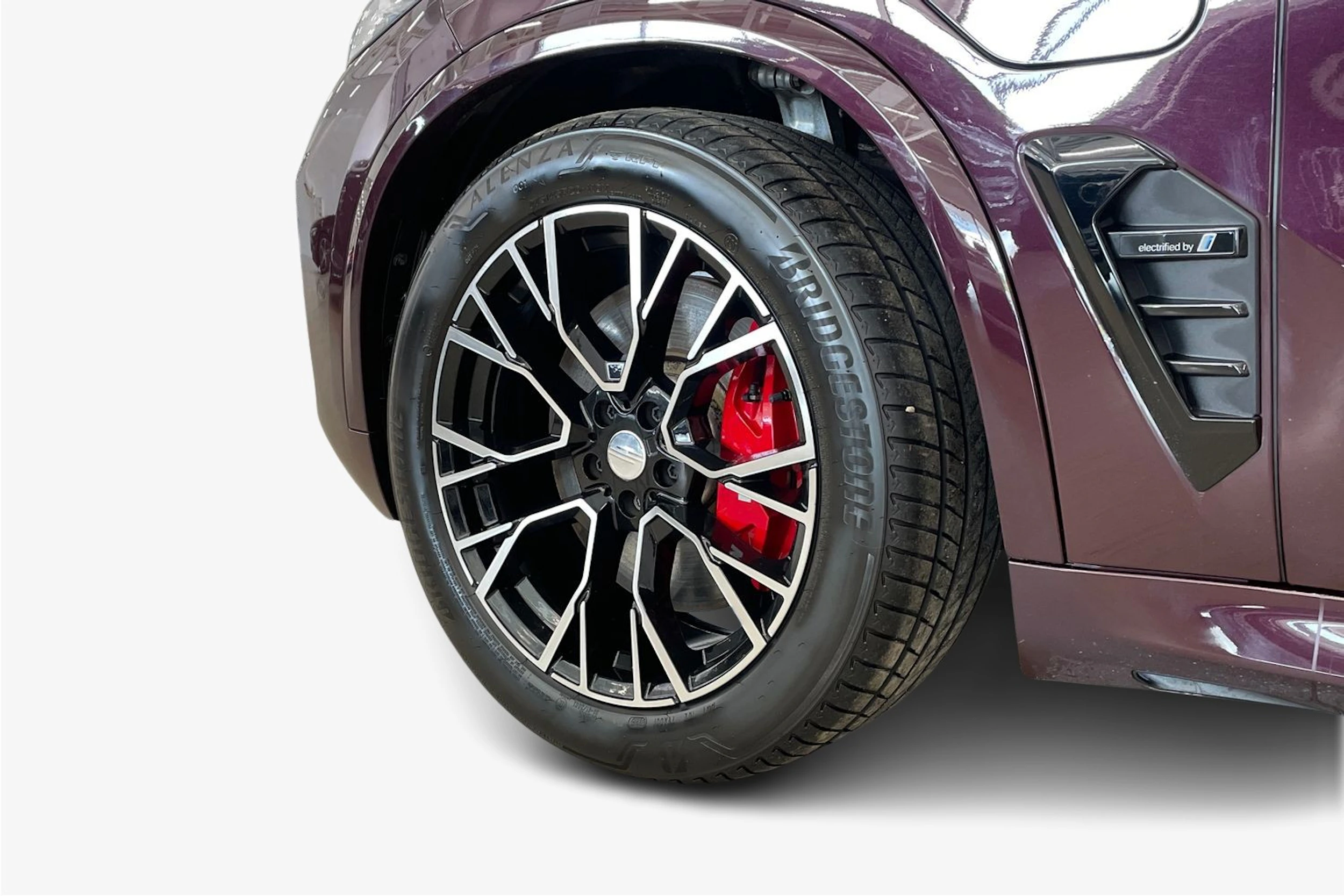 met. punainen BMW X5 2024 kuva 9.