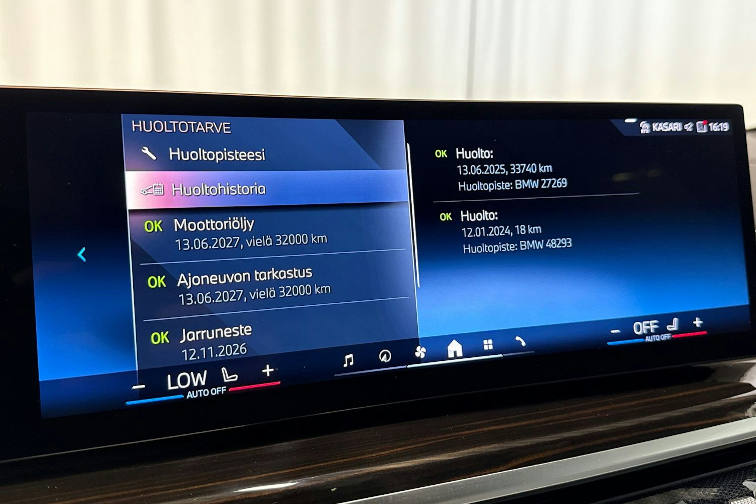harmaa BMW X5 2024 kuva 17.