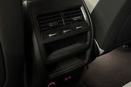 harmaa BMW X5 2024 kuva 31.