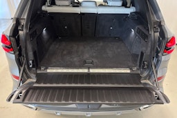 harmaa BMW X5 2024 kuva 33.