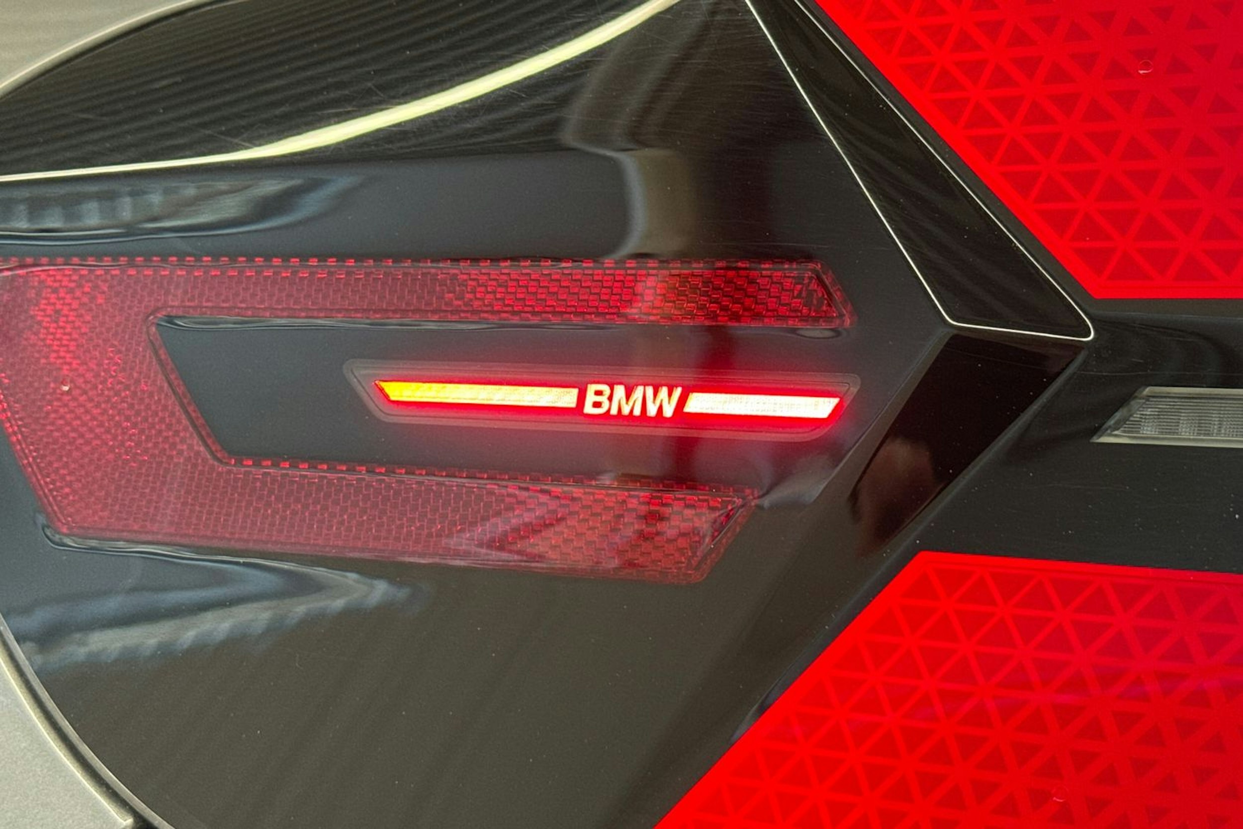 harmaa BMW X5 2024 kuva 37.