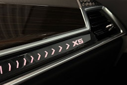 harmaa BMW X5 2024 kuva 40.
