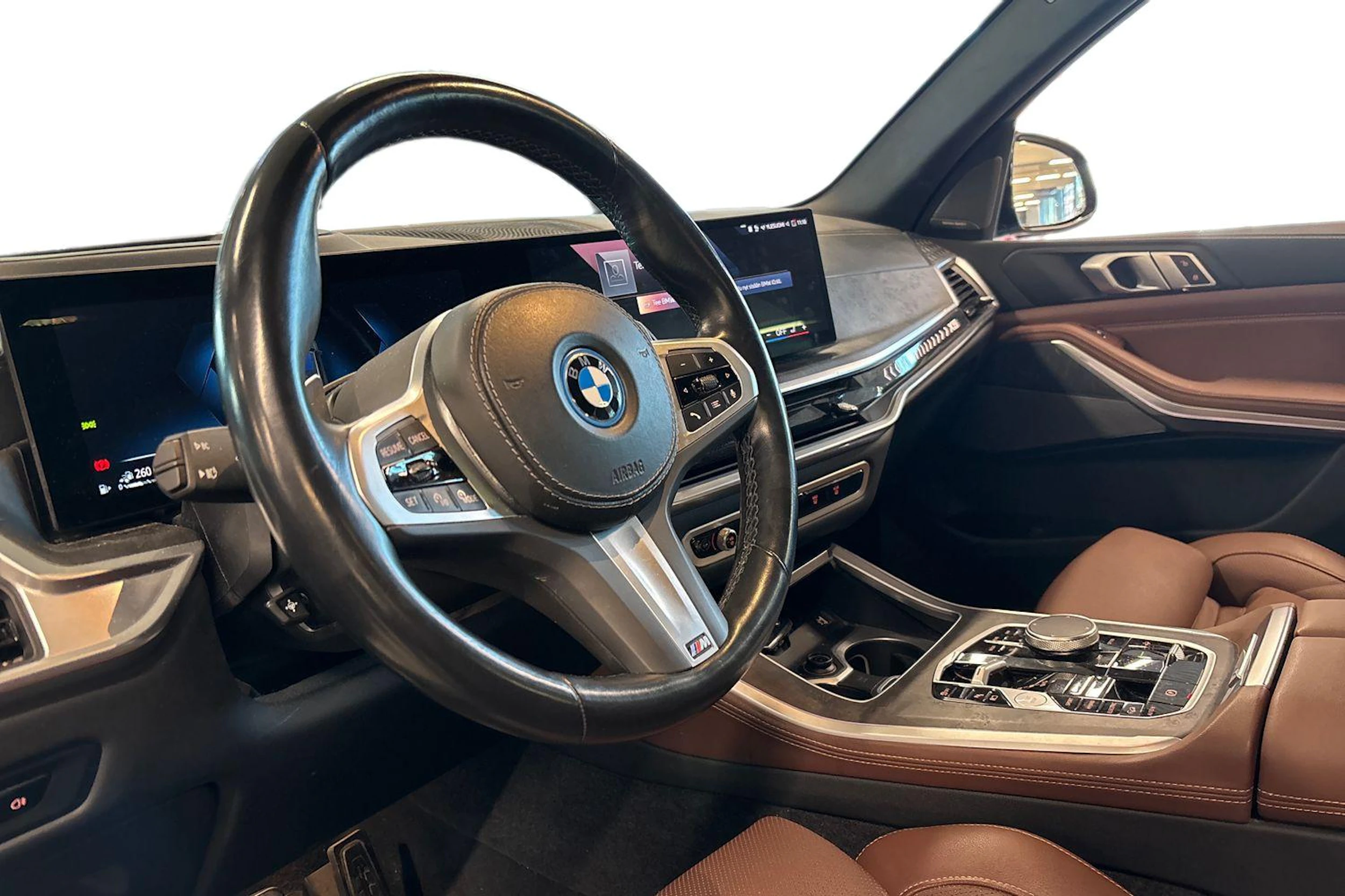 Vihreä BMW X5 2024 kuva 3.