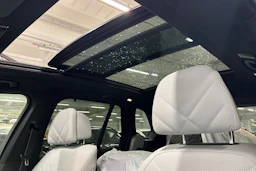 musta BMW X5 2024 kuva 5.