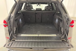 Vihreä BMW X5 xDrive50e 2024 kuva 14.