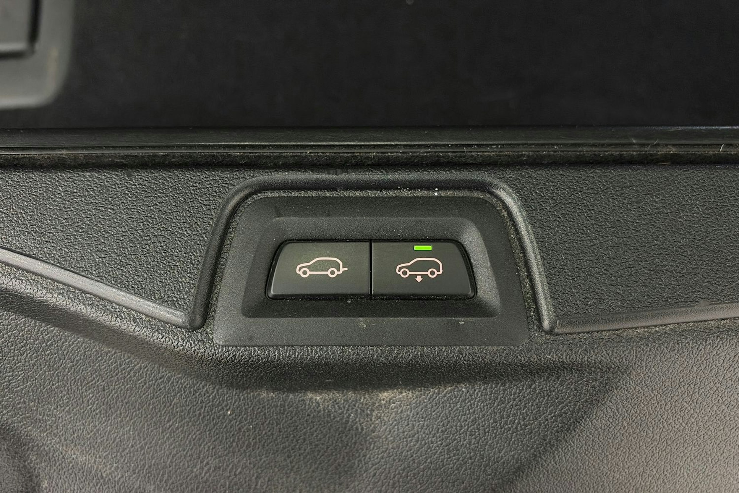 Vihreä BMW X5 xDrive50e 2024 kuva 16.