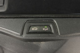 Vihreä BMW X5 xDrive50e 2024 kuva 16.