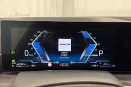 Vihreä BMW X5 xDrive50e 2024 kuva 20.