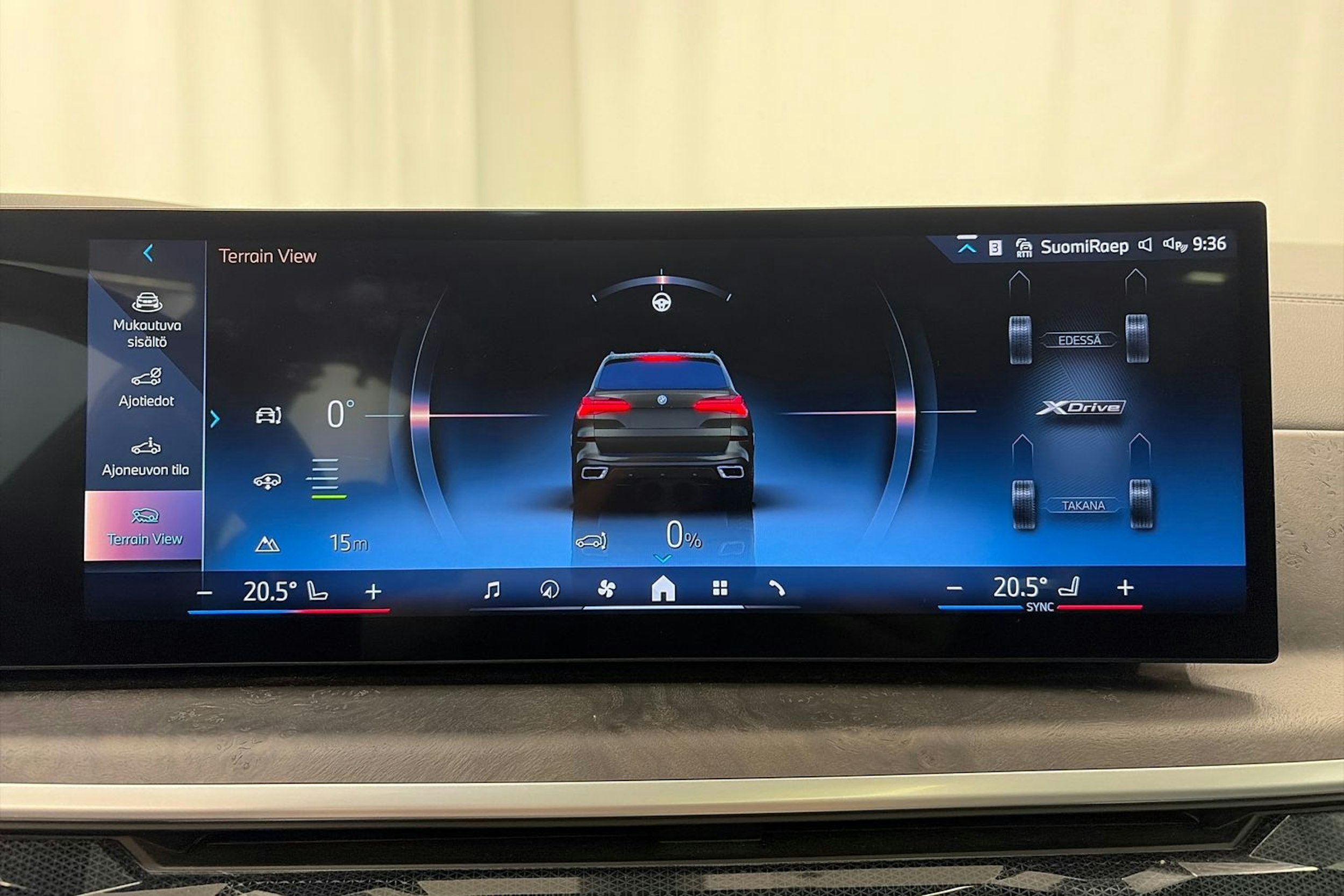 Vihreä BMW X5 xDrive50e 2024 kuva 25.