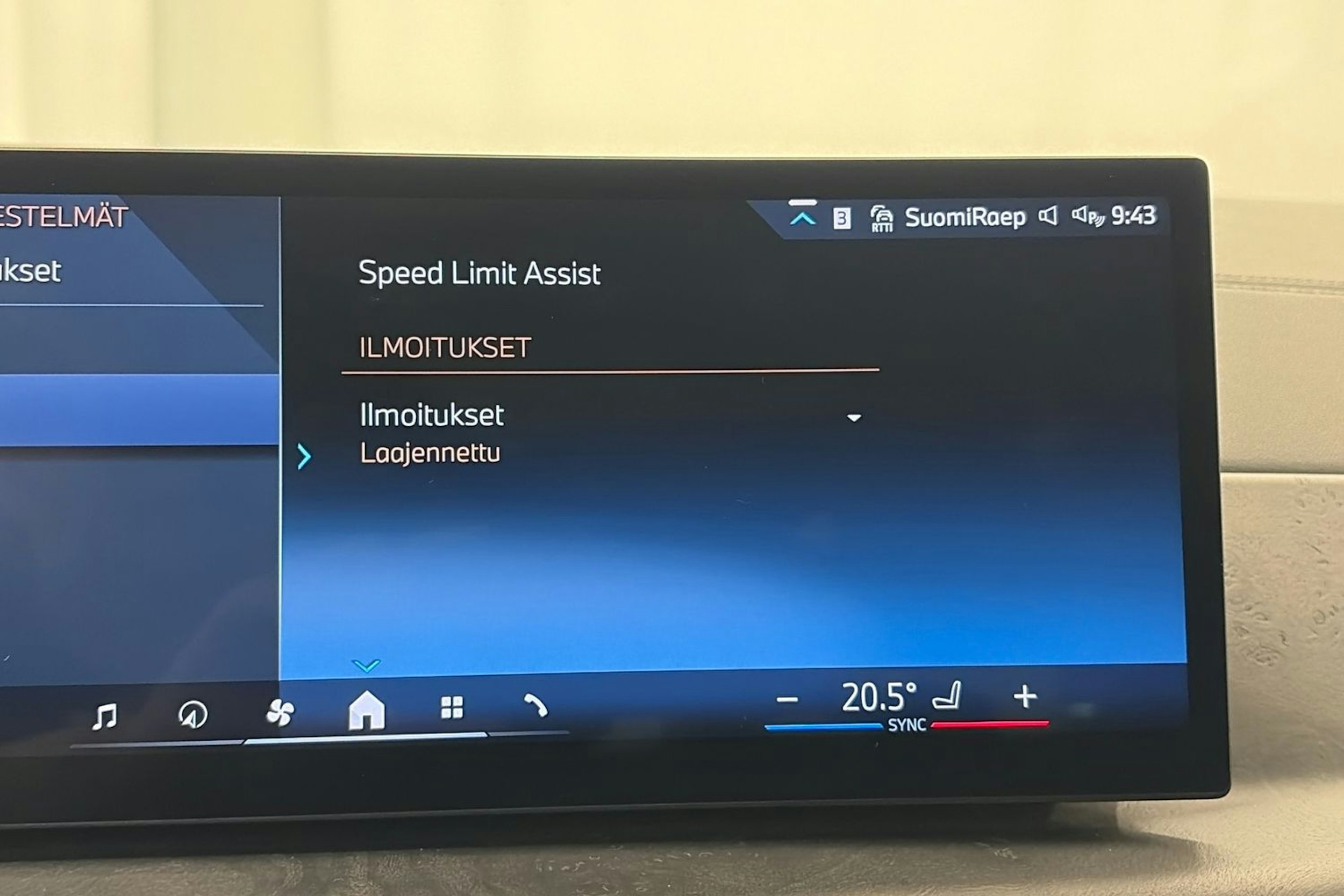 Vihreä BMW X5 xDrive50e 2024 kuva 31.