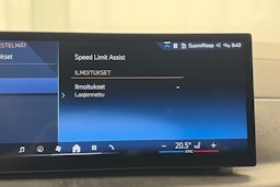 Vihreä BMW X5 xDrive50e 2024 kuva 31.